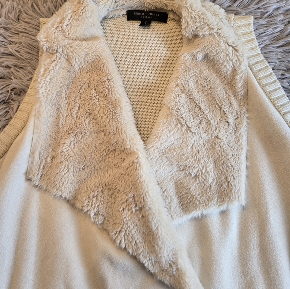 ROMEO & JULIET COUTURE Belted Faux Fur Cardigan Cream Color Size Small - Picture 6 of 15